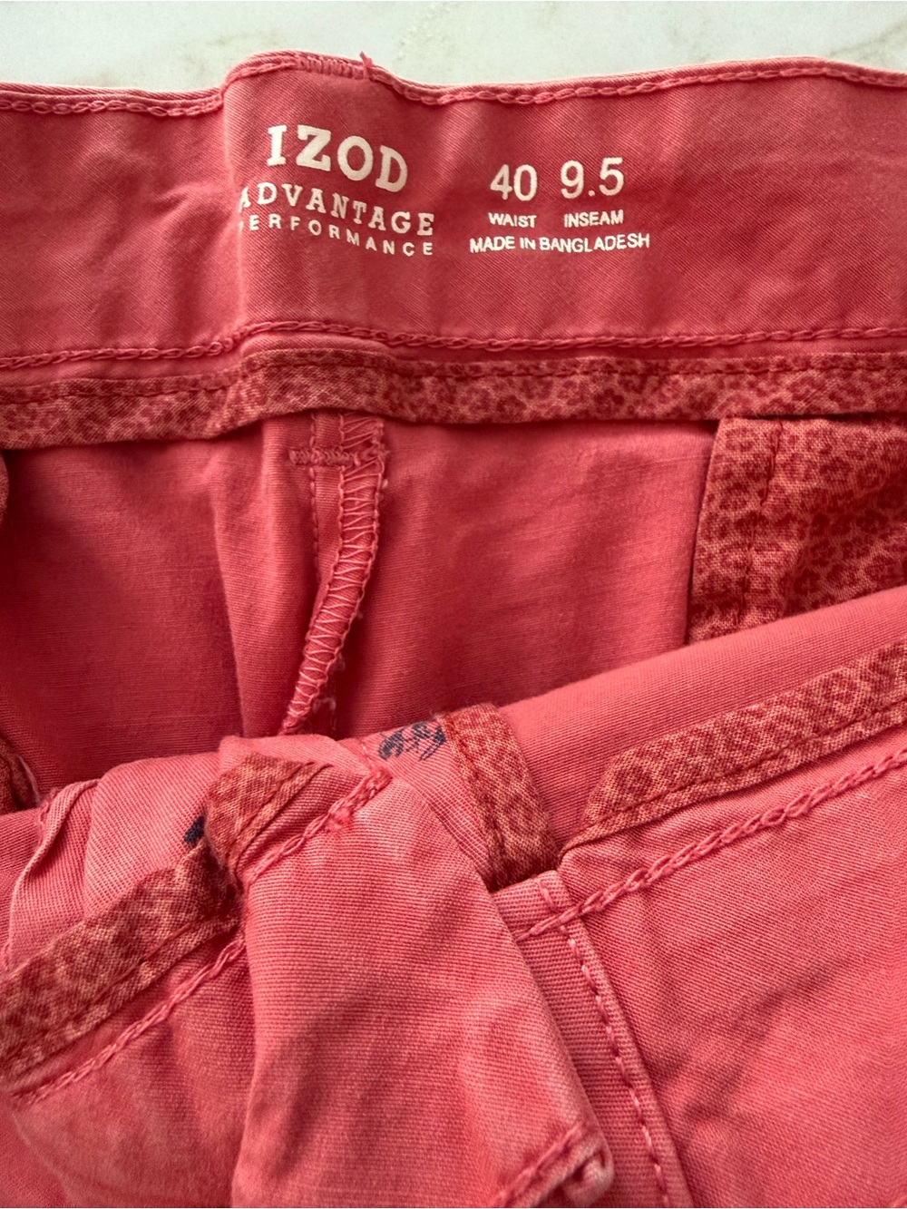 Izod Red Men's Crab 🦀 and Lobster 🦞 Shorts Size 40, 9.5 Inseam - Picture 2 of 6